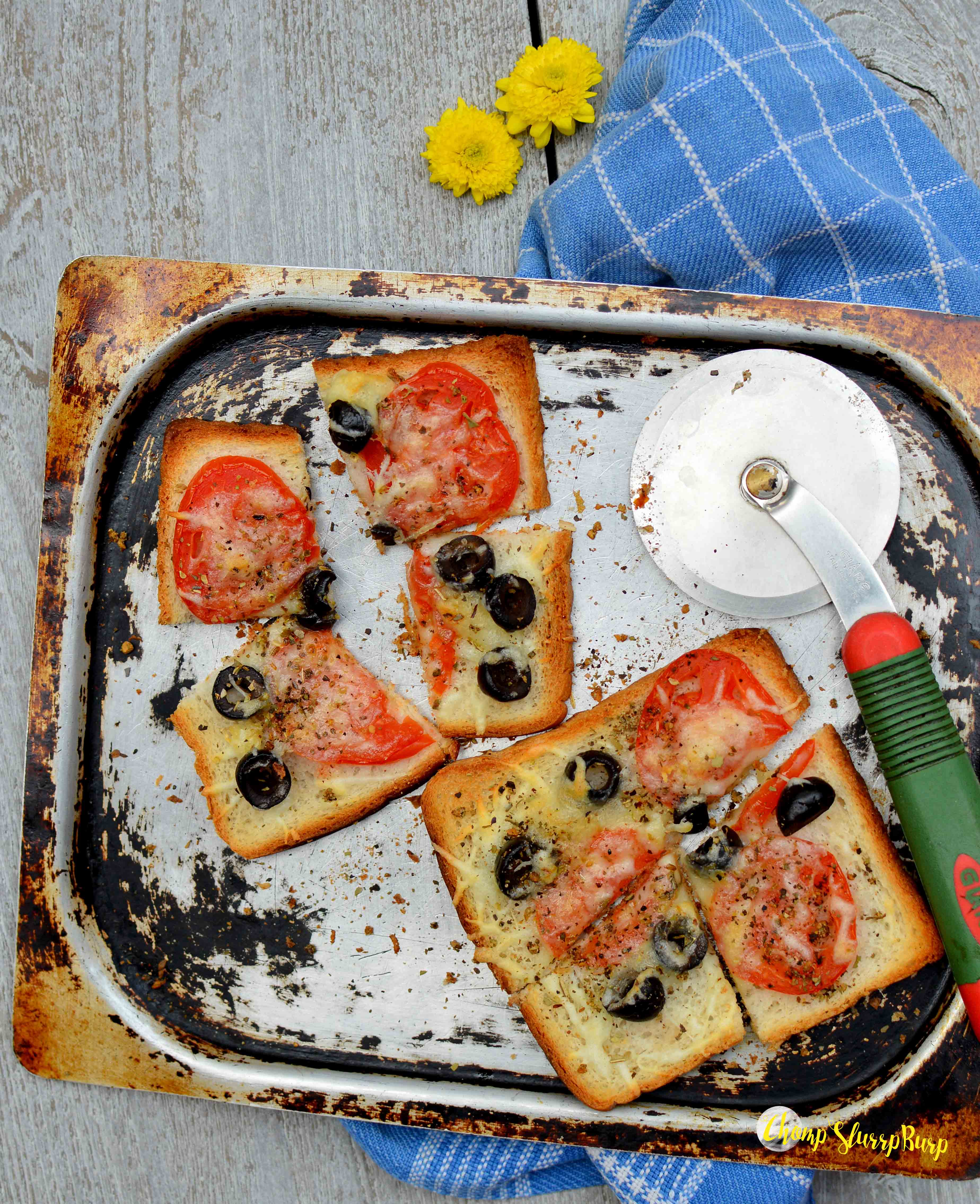 Tomato and Olive Toast